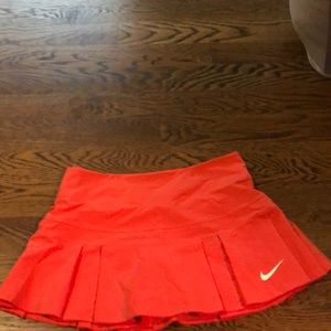 Like new Nike skirt built in spandex